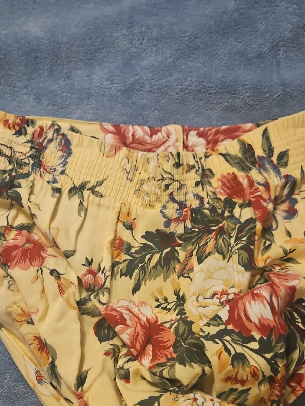 New Look Yellow Floral Top And Skirt - Picture 9 of 9